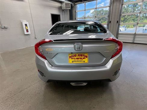 Used 2019 Honda Civic Sport image 4