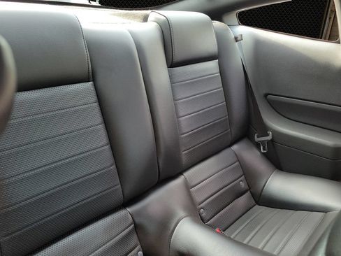 Used 2006 Ford Mustang GT Premium RWD image 14