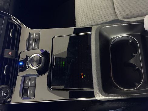 Certified 2023 Subaru Solterra Limited image 29