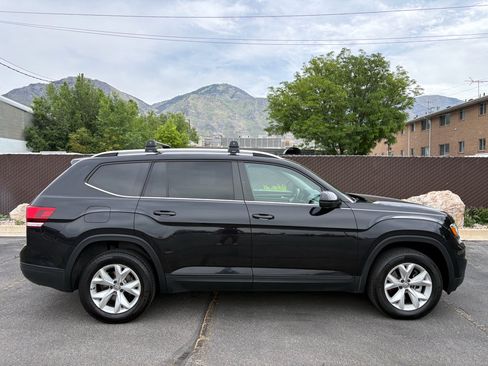 Used 2018 Volkswagen Atlas SE AWD/4WD image 2
