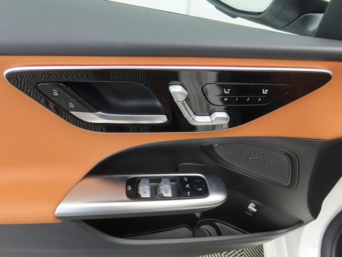 New 2025 Mercedes-Benz C 300 4MATIC Sedan image 23