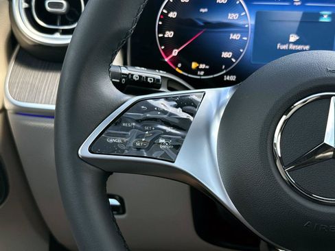 New 2027 Mercedes-Benz GLC 350e 4MATIC image 30