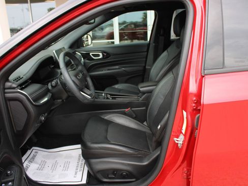 Used 2023 Jeep Compass High Altitude AWD/4WD image 11