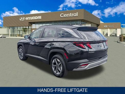 Certified 2025 Hyundai Tucson SEL AWD/4WD image 6
