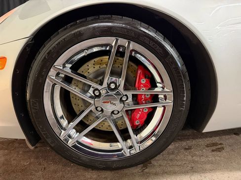 Used 2008 Chevrolet Corvette Z06 w/ Preferred Equipment Group image 18