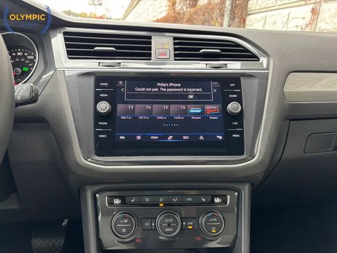 Used 2021 Volkswagen Tiguan SE image 26