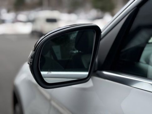 Used 2018 Mercedes-Benz GLC 300 4MATIC image 14