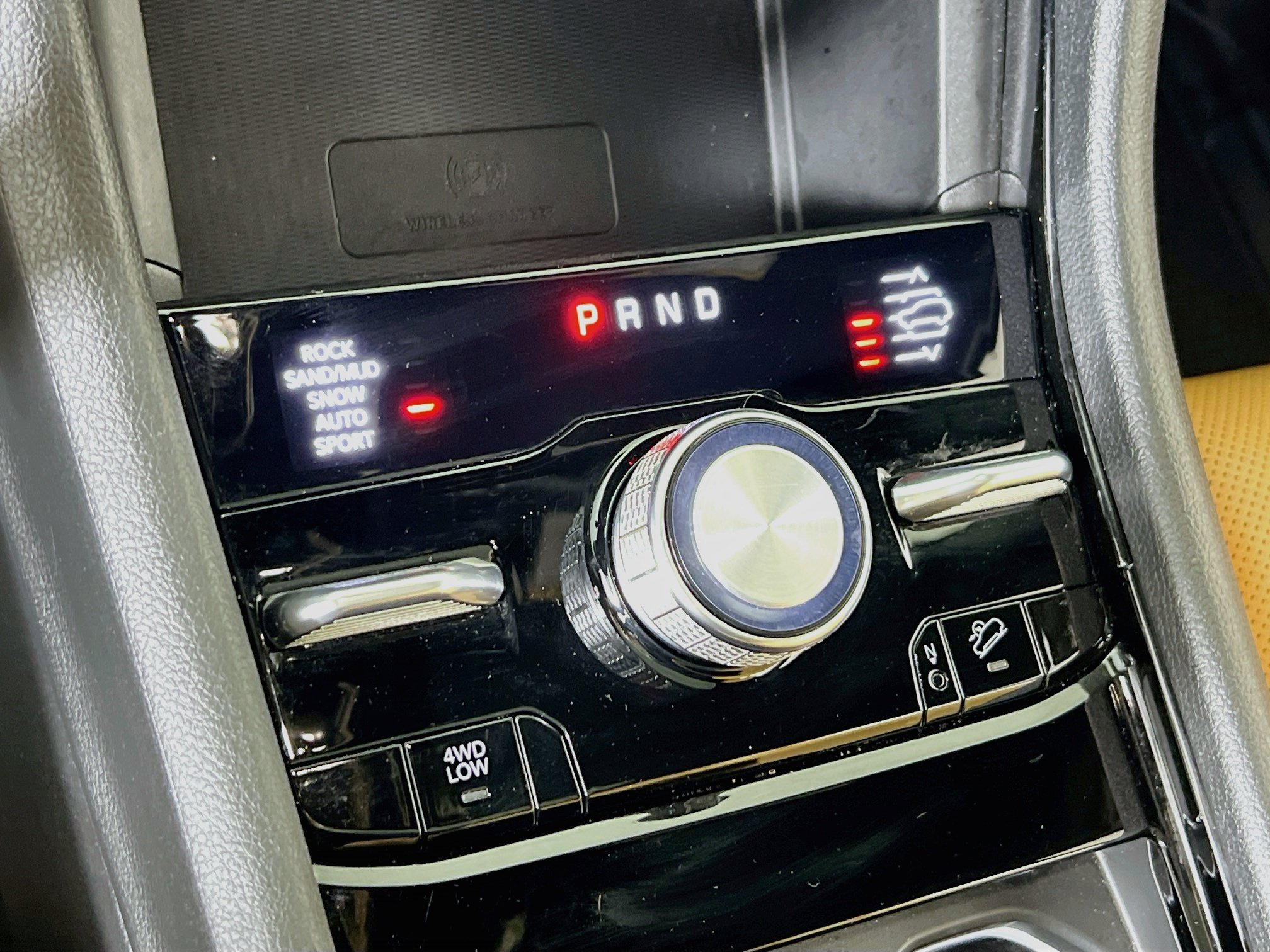 Used 2023 Jeep Grand Cherokee Summit w/ Adv Protech Group IV AWD/4WD image 17
