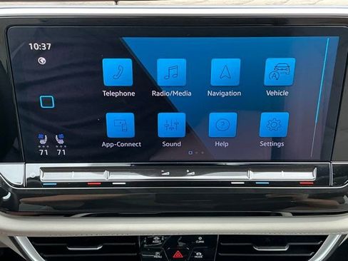 Certified 2025 Volkswagen Atlas SE w/ Panoramic Sunroof Package FWD image 25