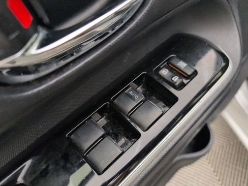 Used 2016 Toyota Prius C Three image 29