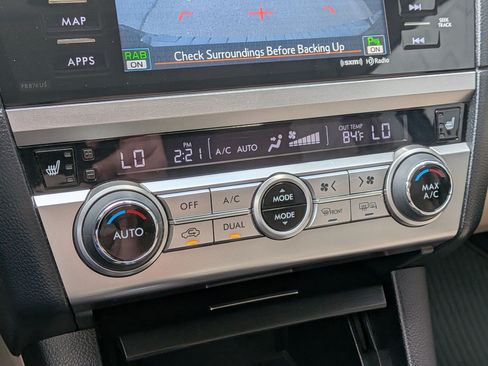 Used 2017 Subaru Outback 2.5i Limited AWD/4WD image 20
