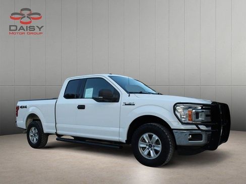 Used 2018 Ford F150 XLT w/ Equipment Group 301A Mid AWD/4WD image 3