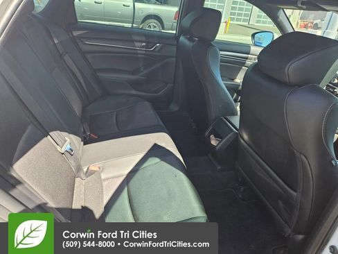 Used 2019 Honda Accord Sport image 7
