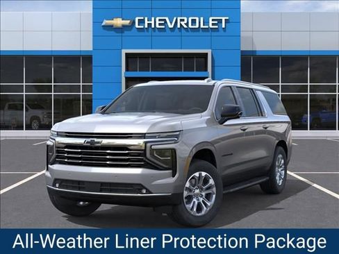 New 2026 Chevrolet Suburban LT w/ Comfort Package AWD/4WD image 6
