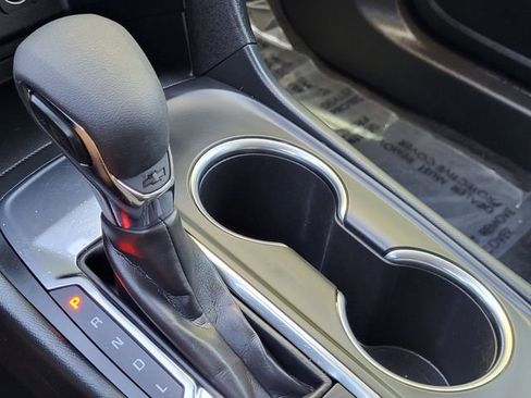 Used 2024 Chevrolet Equinox LS image 15