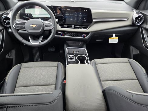 New 2026 Chevrolet Equinox LT image 7