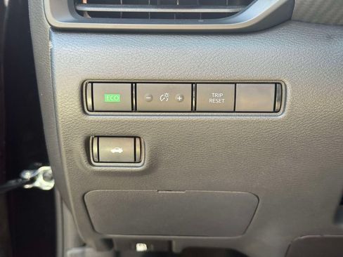 Certified 2025 Nissan Sentra S w/ Trunk Package FWD image 18