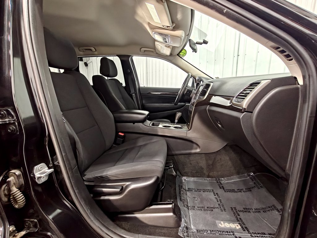 Used 2012 Jeep Grand Cherokee Laredo AWD/4WD image 18