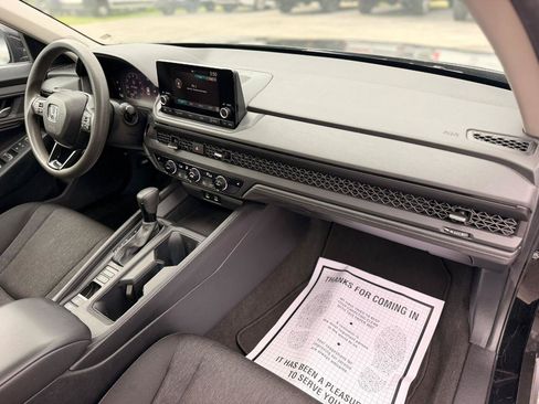 Used 2024 Honda Accord EX image 12