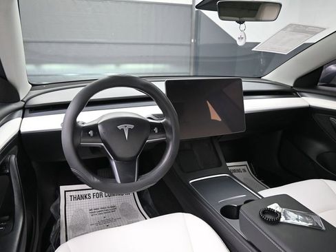 Used 2023 Tesla Model 3 Long Range AWD/4WD image 28