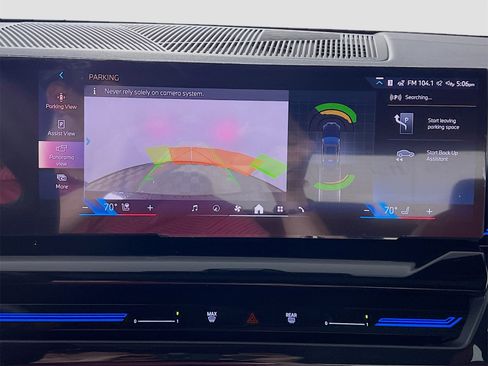 New 2025 BMW 530i xDrive image 17