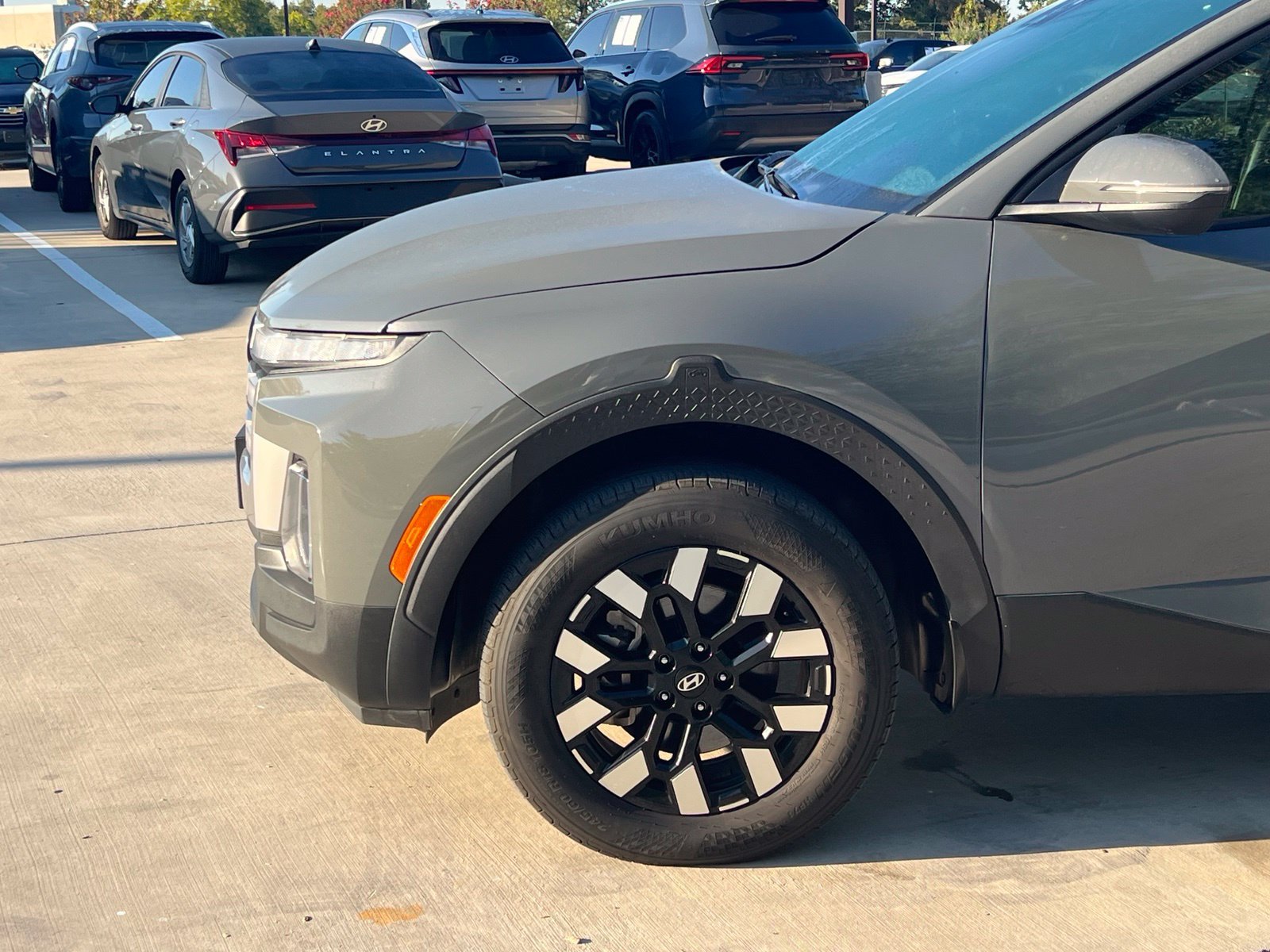 Used 2025 Hyundai Santa Cruz SEL FWD image 8