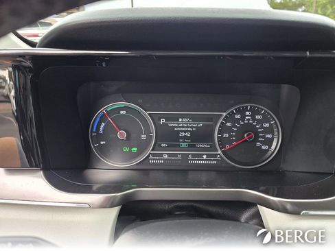 Used 2022 Kia Sorento S image 23