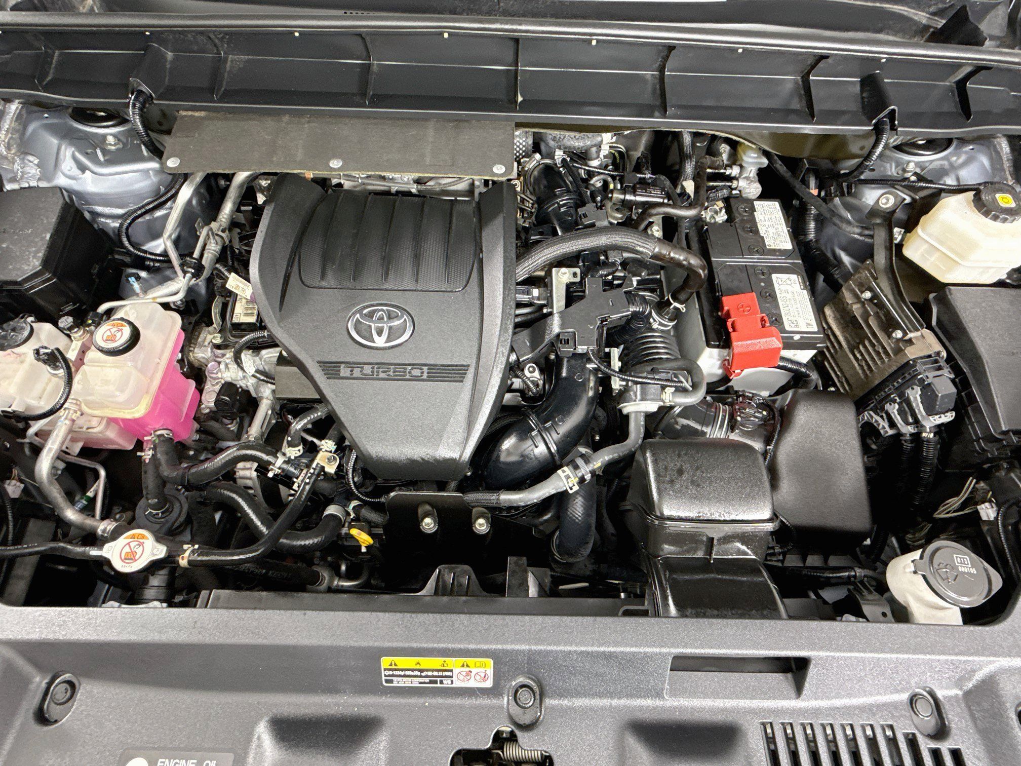 Used 2023 Toyota Highlander XLE FWD image 32
