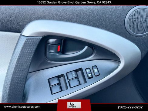 Used 2008 Toyota RAV4 Limited image 19