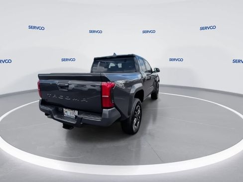 Used 2024 Toyota Tacoma TRD Sport AWD/4WD image 7