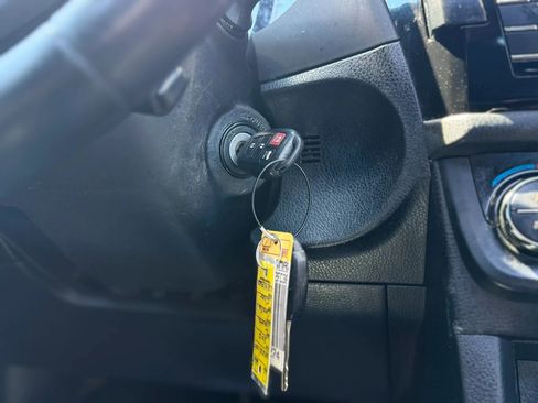 Used 2015 Toyota Corolla S FWD image 27
