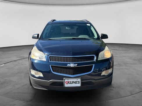 Used 2011 Chevrolet Traverse LS FWD image 3