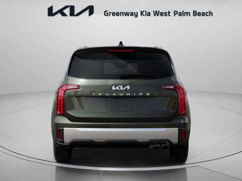 New 2025 Kia Telluride S image 6