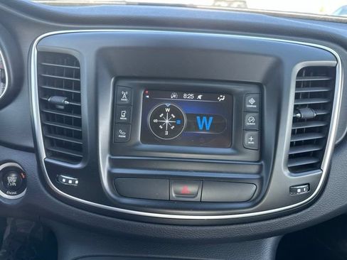 Used 2015 Chrysler 200 Limited w/ Convenience Group FWD image 13