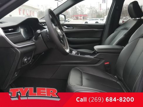 New 2026 Jeep Grand Cherokee Limited image 38