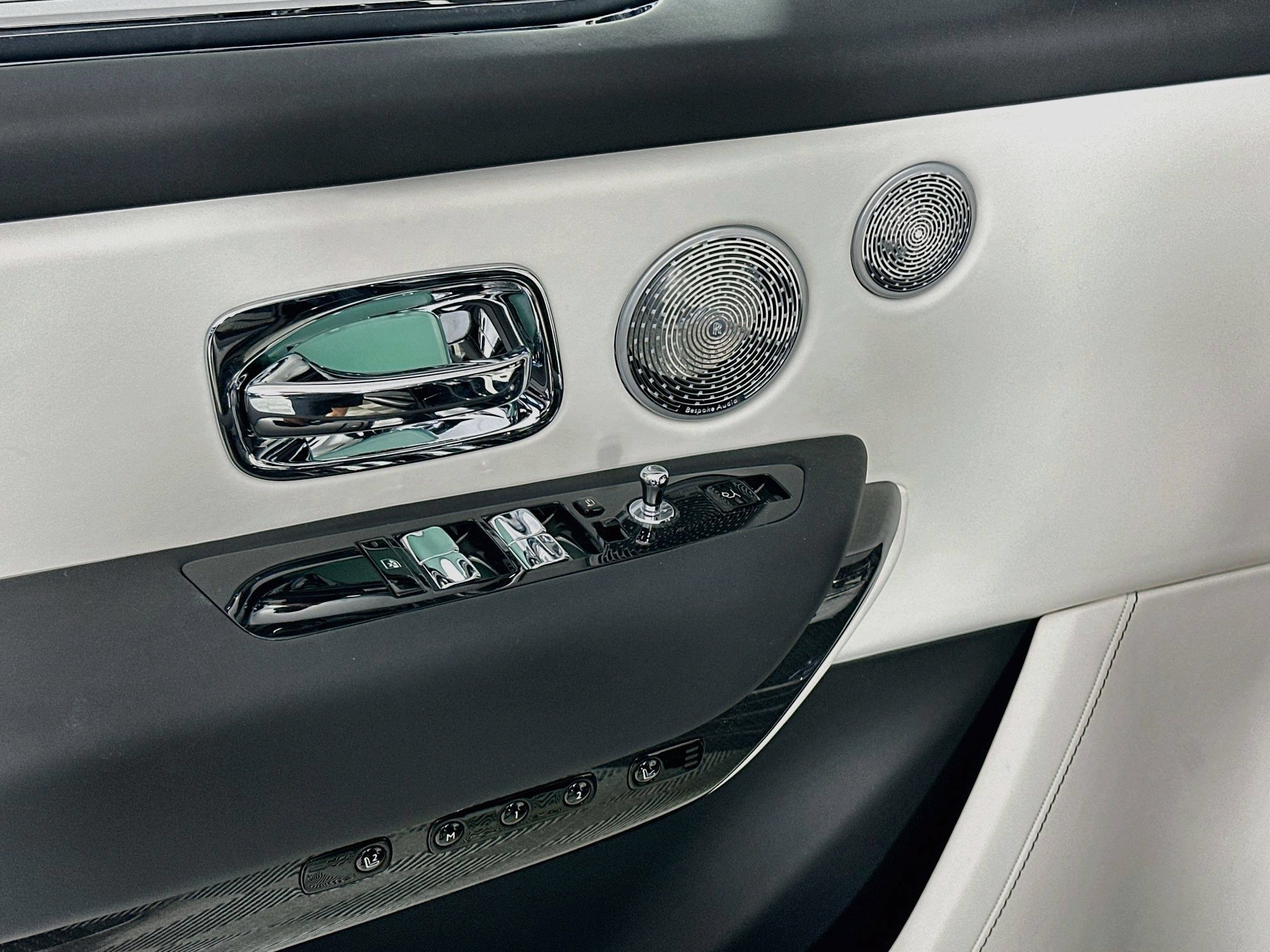 New 2027 Rolls-Royce Cullinan Black Badge AWD/4WD image 16