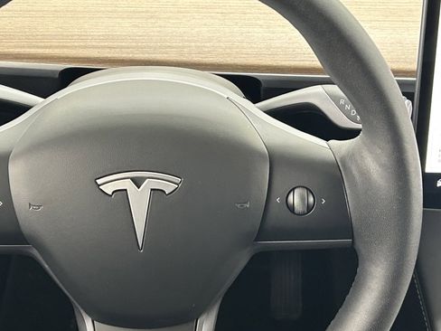 Used 2023 Tesla Model Y Long Range image 14