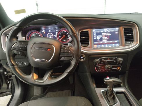 Used 2019 Dodge Charger SXT AWD/4WD image 22