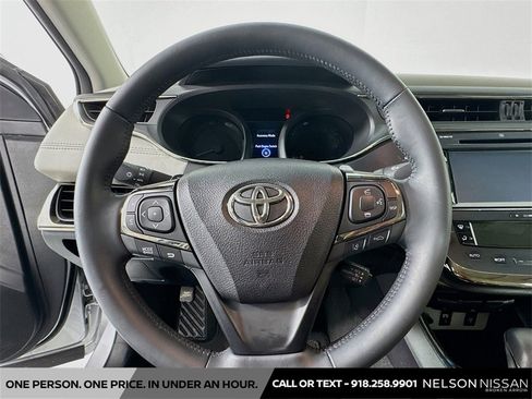 Used 2016 Toyota Avalon Touring image 11