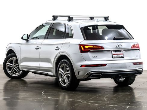 Used 2024 Audi Q5 e Prestige w/ Prestige Package image 13