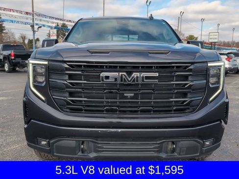 Used 2022 GMC Sierra 1500 Elevation w/ Elevation Premium Package image 2
