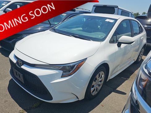 Used 2020 Toyota Corolla LE FWD image 1