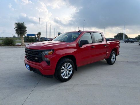 Used 2023 Chevrolet Silverado 1500 Custom RWD image 3