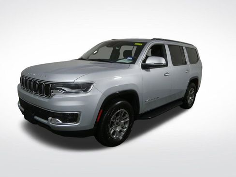 Used 2022 Jeep Wagoneer Series I RWD image 9
