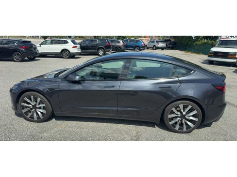 Used 2024 Tesla Model 3 Standard Range RWD image 2