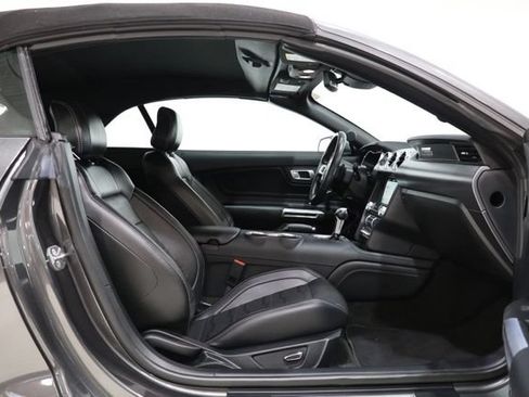 Used 2018 Ford Mustang GT Premium w/ Equipment Group 401A RWD image 35
