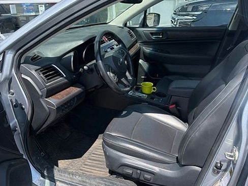 Used 2015 Subaru Outback 2.5i Limited AWD/4WD image 5