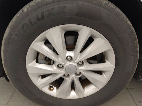 Used 2016 Kia Sedona LX FWD image 31