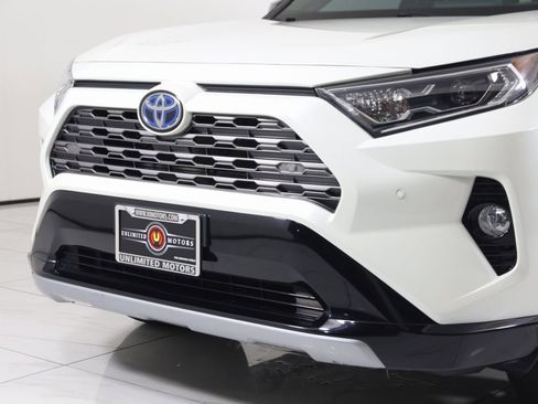 Used 2021 Toyota RAV4 XSE image 63