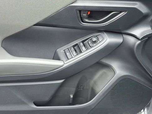 Used 2025 Subaru Crosstrek 2.0i Premium image 12